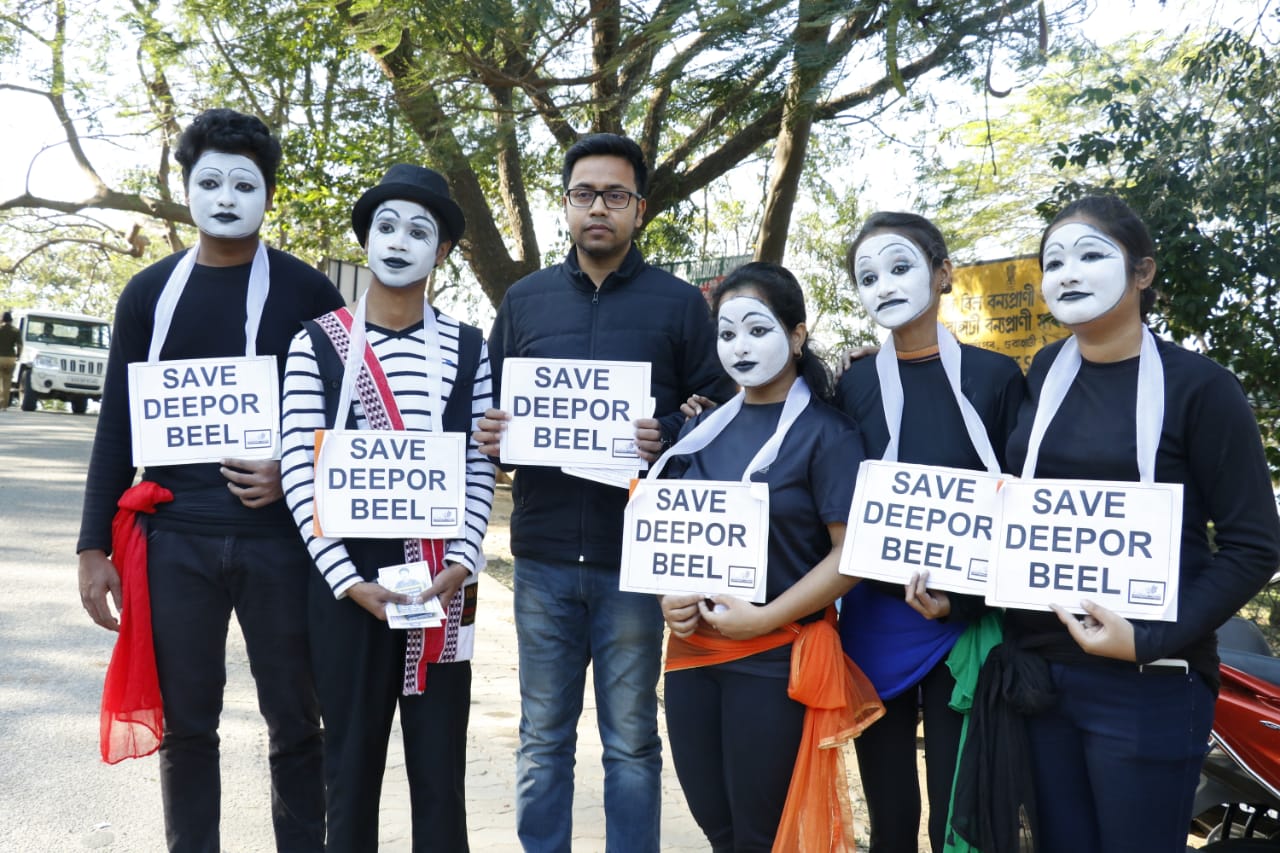 যুৱ মূকাভিনেতা মিনাংক ডেকাৰ "ছেভ দীপৰ বিল" মিছন