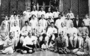 "আঞ্চলিকতাবাদে নেতৃত্ব লোৱাৰ সময়"