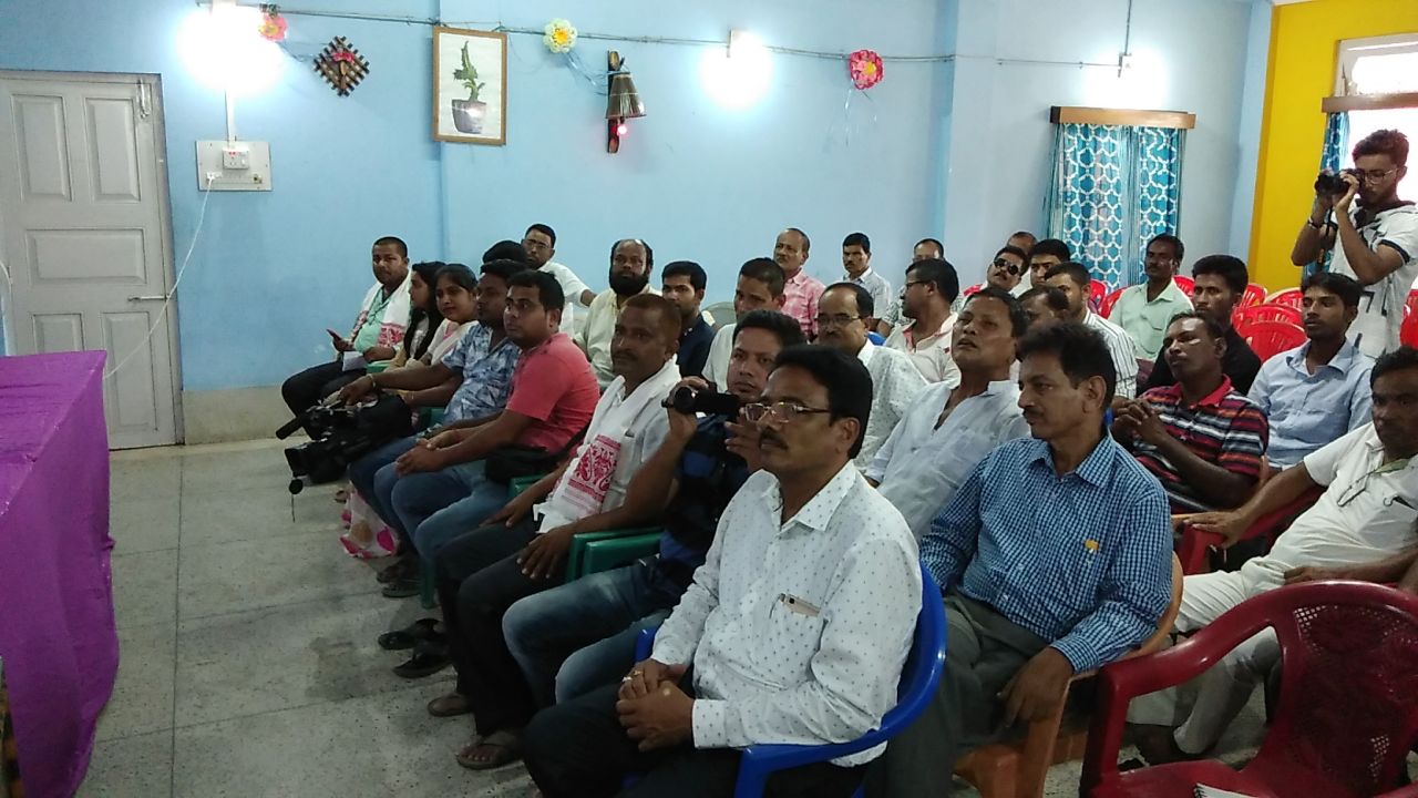 বৰপেটা ৰাইনো ক্লাবলৈ আৰ্থিক অনুদান