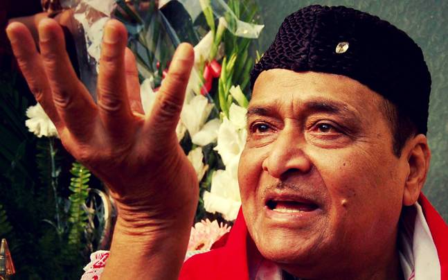 বুকু হম হম কৰে মোৰ আই ...