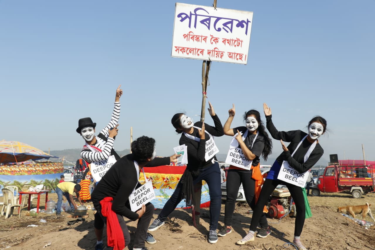 যুৱ মূকাভিনেতা মিনাংক ডেকাৰ "ছেভ দীপৰ বিল" মিছন