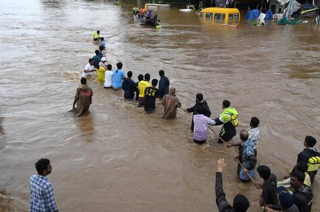 ১০ দিনতে ৭ ৰাজ্যত প্ৰলয়ংকৰী বানত প্ৰাণ গ'ল হেজাৰোধিক লোকৰ