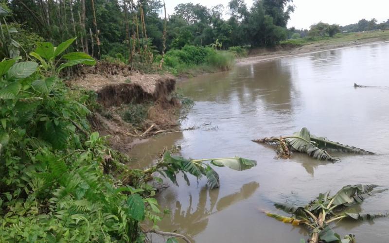 প্ৰৱল খহনীয়াত আক্রন্ত বৰলীয়াপাৰবাসী