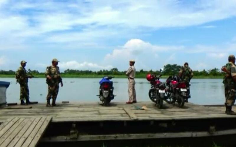 মাজুলীত কটকটীয়া নিৰাপত্তা বেষ্টনী, চৰ-চাপৰিক লৈ শংকিত মাজুলী আৰক্ষী