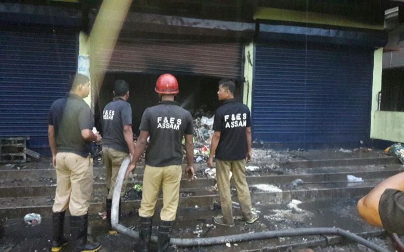 নগাঁৱত অগ্নিকাণ্ডত জাহ গ'ল ১ লাখ টকাৰ সা-সামগ্ৰী