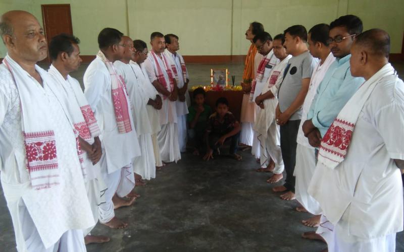 বটদ্রৱালৈ অহাৰ কথা সুঁৱৰি ভাৰতৰত্ন অটল বিহাৰী বাজপেয়ীলৈ শ্রদ্ধাঞ্জলি বটদ্ৰৱাবাসীৰ