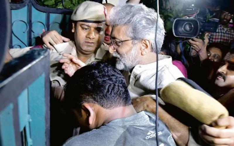 গ্ৰেপ্তাৰ কৰা বুদ্ধিজীৱীক সসন্মানে ঘৰলৈ পঠাবলৈ নিৰ্দেশ সৰ্বোচ্চ ন্যায়ালয়ৰ