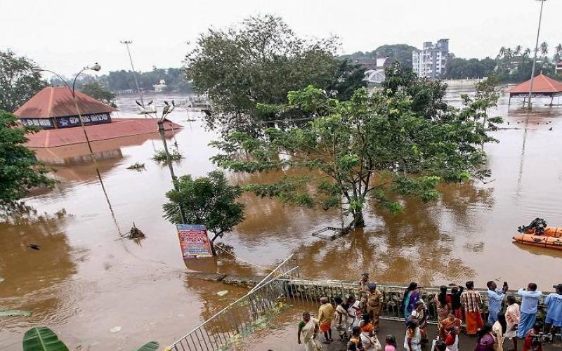 ১০ দিনতে ৭ ৰাজ্যত প্ৰলয়ংকৰী বানত প্ৰাণ গ'ল হেজাৰোধিক লোকৰ