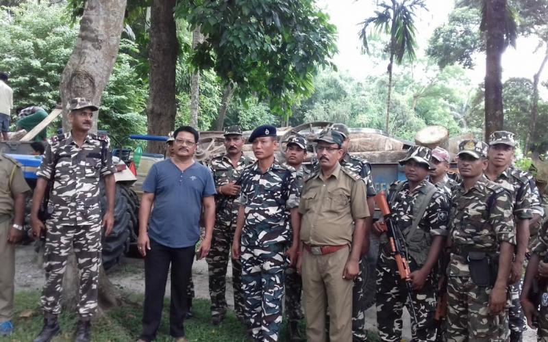 তামুলপুৰত দুটাকৈ অবৈধ কাঠফলা মিল উচ্ছেদ