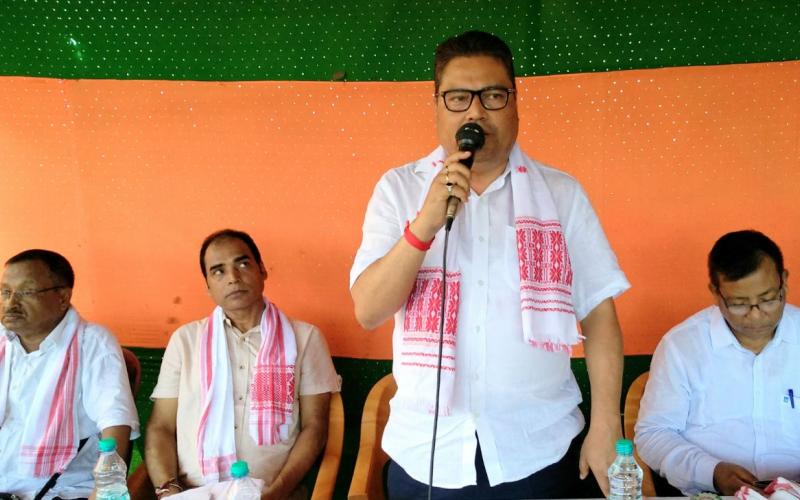 সোণাৰিত আম্বেদকাৰ ভৱনৰ আধাৰশিলা স্থাপন