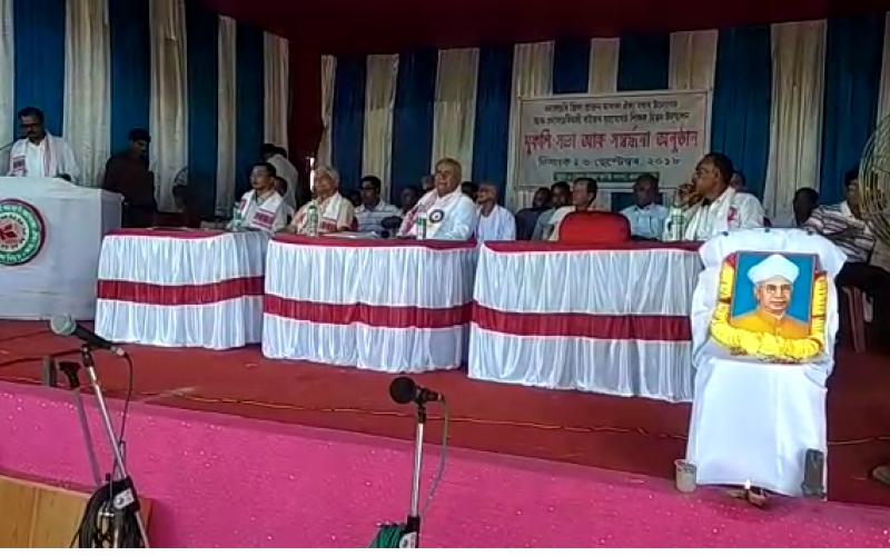 ওদালগুৰিত প্ৰাক্তন আলফা ঐক্যমঞ্চৰ কৃতী শিক্ষকক সম্বৰ্ধনা