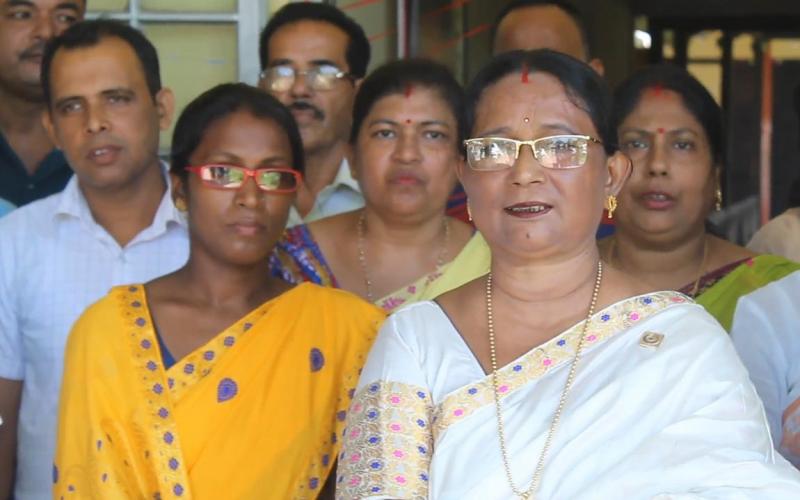 নগাঁৱৰ শিক্ষয়িত্ৰী গীতা শইকীয়ালৈ জিলা কৃতী শিক্ষক বঁটা