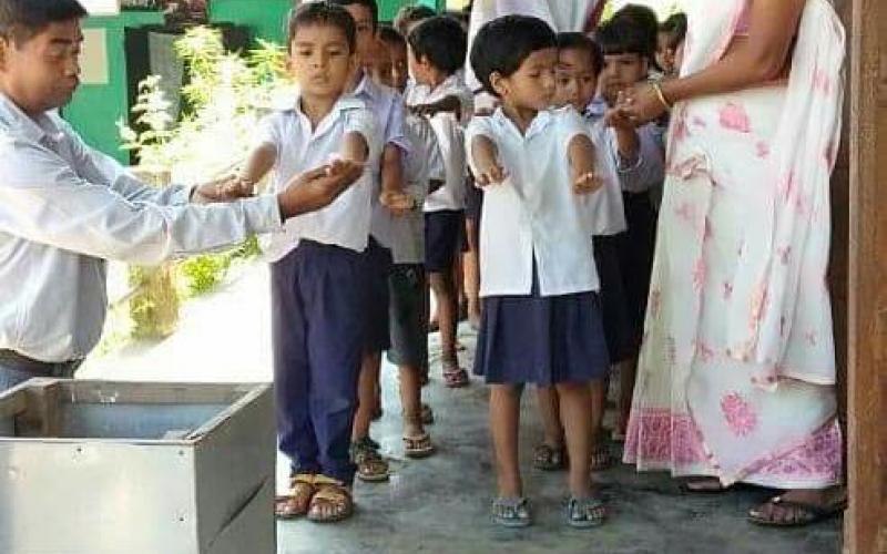 বটদ্ৰৱাত সুধাকণ্ঠৰ জন্মদিনত বিশ্ব সাক্ষৰতা তথা হাতধোৱা দিৱস উদ্যাপন