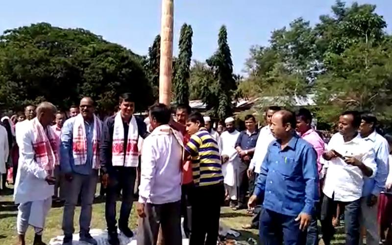 ৰণথলি বাগিচা উচ্চ মাধ্যমিক বিদ্যালয়ৰ ৰূপালী জয়ন্তীৰ ব্যাপক প্ৰস্তুতি : লাইখুঁটা স্থাপন