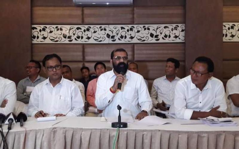 ৰাজ্যত সাম্প্ৰদায়িক বিষবাষ্প বিয়পোৱাৰ এজেণ্ট হিচাপে কাম কৰিছে চৰকাৰৰ সদস্যই : সমুজ্জ্বল ভট্টাচাৰ্য
