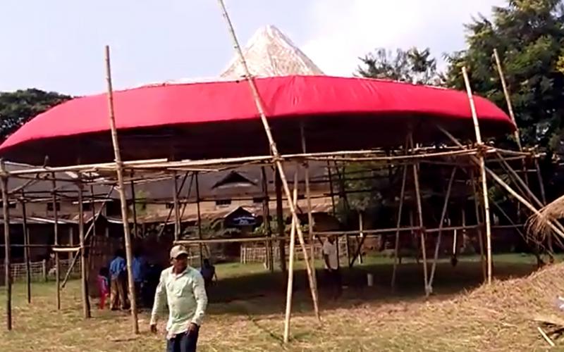 দুৰ্গাপূজাৰ মণ্ডপত গ্ৰাম্য জীৱনৰ সৰল ছবি : ৰহাৰ জ্যোতি সংঘৰ আদৰণীয় পদক্ষেপ