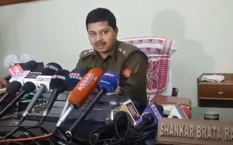 ছ'চিয়েল মিডিয়া ব্যৱহাৰ কৰি তৎপৰ আলফা : গঠন শ্লিপাৰ চেল