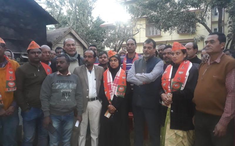 বিলাসীপাৰাত নিৰ্দলীয় কাউন্সিলাৰ ৰৌচনাৰা বেগমৰ বিজেপিত যোগদান