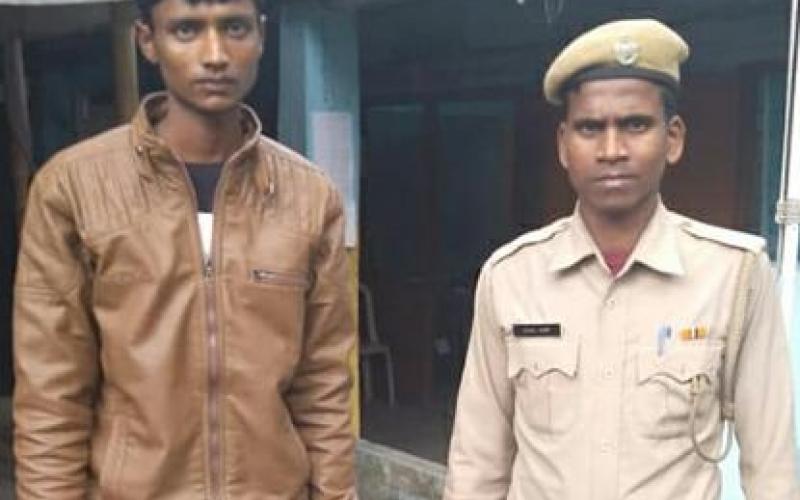 হাতীগাঁৱত১আৰক্ষীৰ১হাতত১কৰায়ত্ত১গভাইত১চোৰ১ো১দুই১সহযোগীৰ১পলায়ন