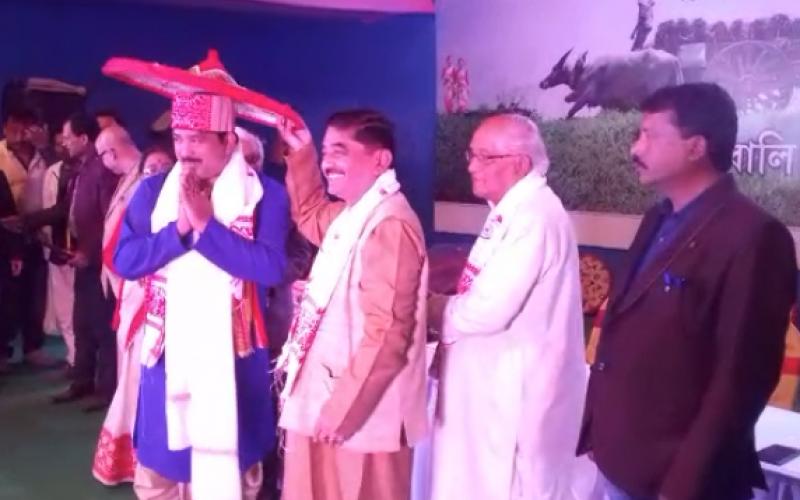 কৃষ্ণমণি নাথক "কলংপৰিয়া বিহুৱা ৰত্ন" উপাধি প্ৰদান