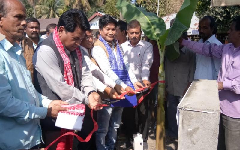 কুমাৰীকাটা সাপ্তাহিক বজাৰৰ মাজত ৫০ লাখটকীয়া পথ মুকলি
