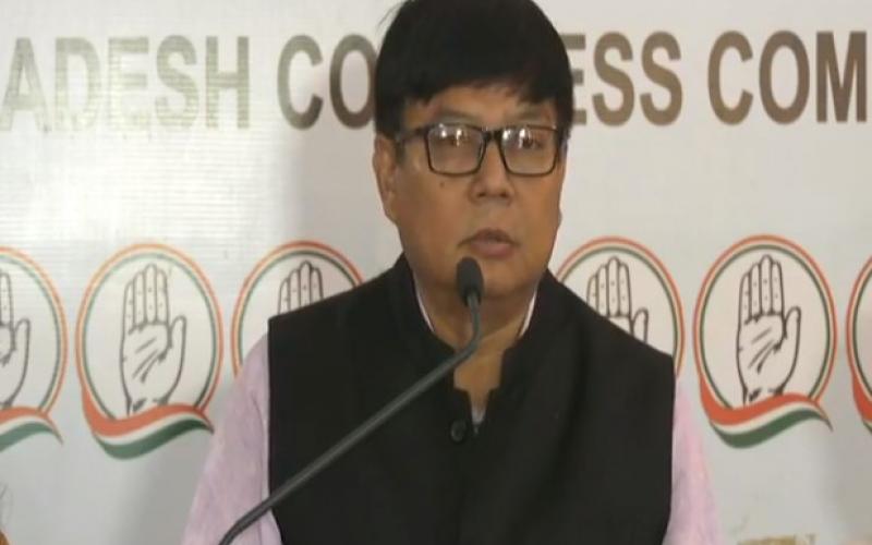 উত্তৰ-পূবৰ জনগণৰ আৱেগ-অনুভূতিক ভৰিৰে মোহাৰিবলৈ চেষ্টা কৰি আহিছে হিমন্ত বিশ্বই : দেৱব্ৰত শইকীয়া