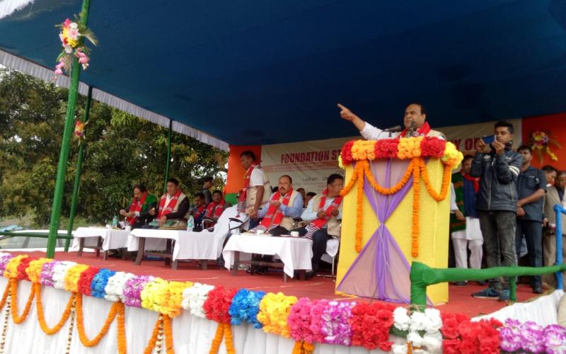 লখিমপুৰত উন্নয়নমূলক আঁচনিৰ আধাৰশিলা অনুষ্ঠানত মন্ত্ৰী হিমন্ত