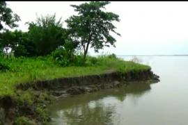 মাজুলীত সোৱণশিৰিৰ বুকুত জাহ গ'ল ৪ গাঁও