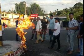 নাৰায়ণপুৰত ৰঞ্জিত দাসৰ প্ৰতিকৃতি দাহ যুৱ-ছাত্ৰ পৰিষদৰ