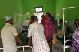নগৰবেৰাত নিশা গৃহস্থক সংজ্ঞাহীন কৰি লুটিলে সা-সামগ্ৰী