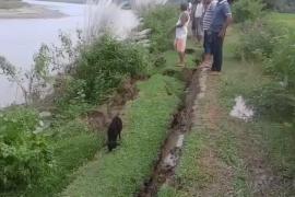 তামুলপুৰত মটঙা নদীৰ ব্যাপকক খহনীয়া : শতাধিক পৰিয়াললৈ ভাবুকি