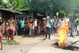 বঙাইগাঁৱত পেট্ৰ'লিয়াম মন্ত্ৰীৰ পুত্তলিকা দাহ
