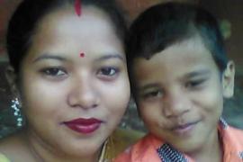 কামপুৰত হৃদয় বিদাৰক ঘটনা : পুত্ৰক বুকুত সাৱটি মাতৃৰ নৈত জাঁপ