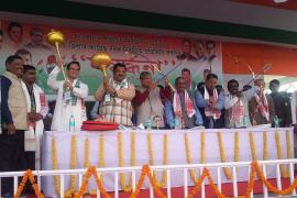 ধনু-কাঁড়, হেংদাং, গদা লৈ নগাঁৱত কংগ্ৰেছৰ লোকসভা নিৰ্বাচনৰ ৰণডংকা