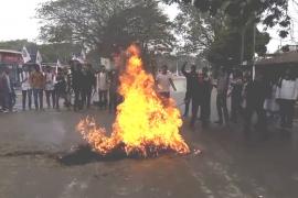  তামুলপুৰত প্ৰধান মন্ত্ৰীৰ পুত্তলিকা দাহ আছুৰ
