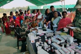 তামুলপুৰত ভাৰতীয় সেনাৰ বিনামূলীয়া চিকিৎসা শিবিৰ : তিনি শতাধিক ৰোগীৰ স্বাস্থ্য পৰীক্ষা-ঔষধ বিতৰণ